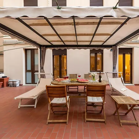 公寓 Casa Del Teatro Con Splendida Terrazza Di Fronte Al Teatro Rossini *