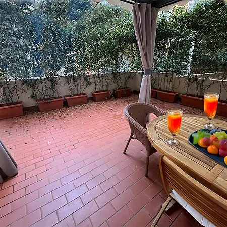 Casa Del Teatro Con Splendida Terrazza Di Fronte Al Teatro Rossini Пезаро