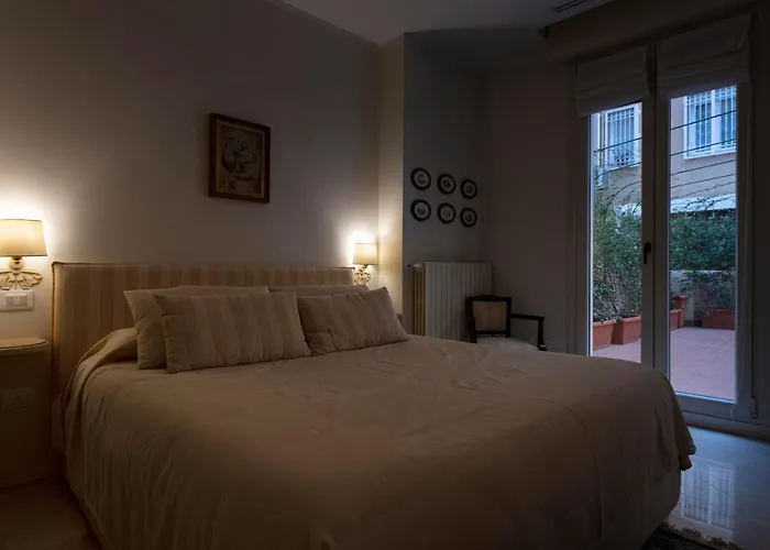 Casa Del Teatro Con Splendida Terrazza Di Fronte Al Teatro Rossini 公寓 *